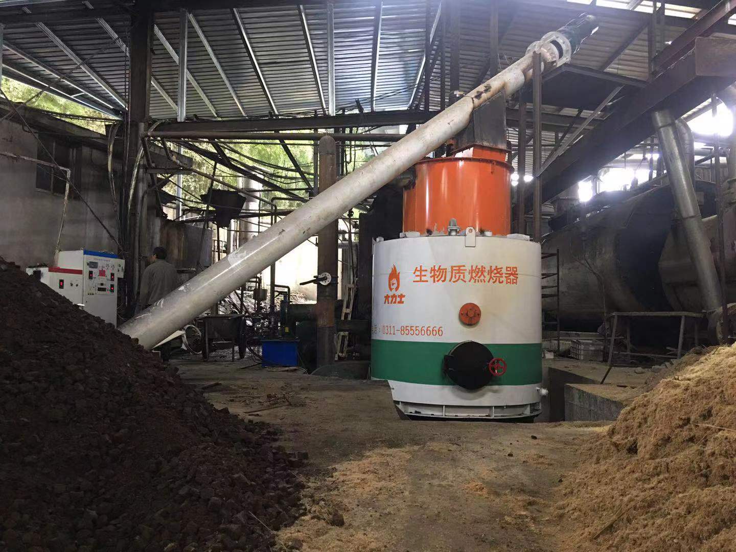 大力士生物質(zhì)顆粒燃燒機(jī) 安裝現(xiàn)場(chǎng)